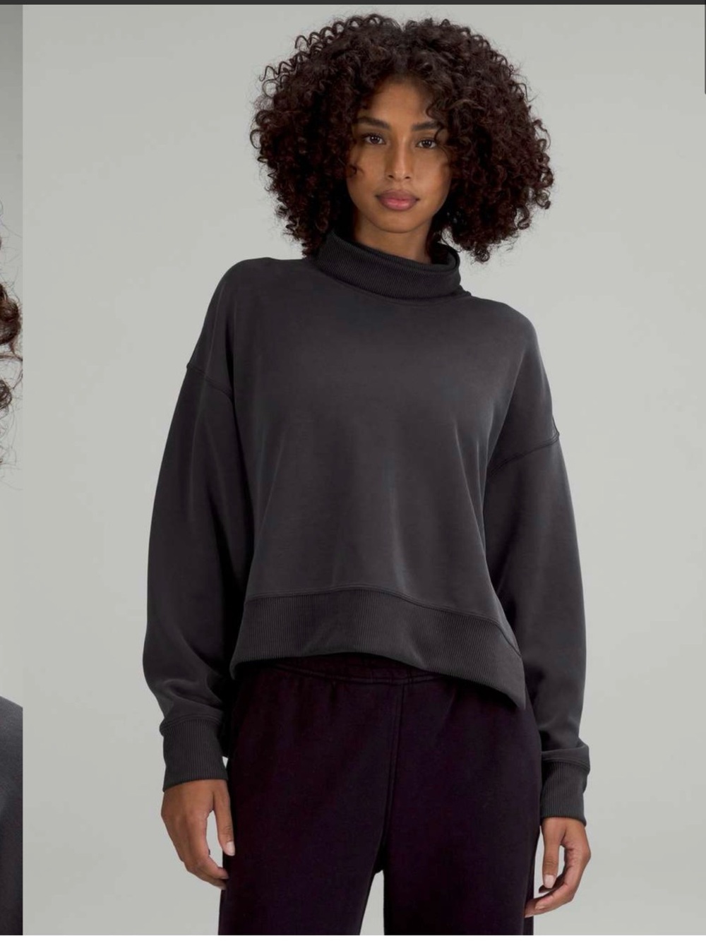Lululemon Softstreme pullover turtle neck